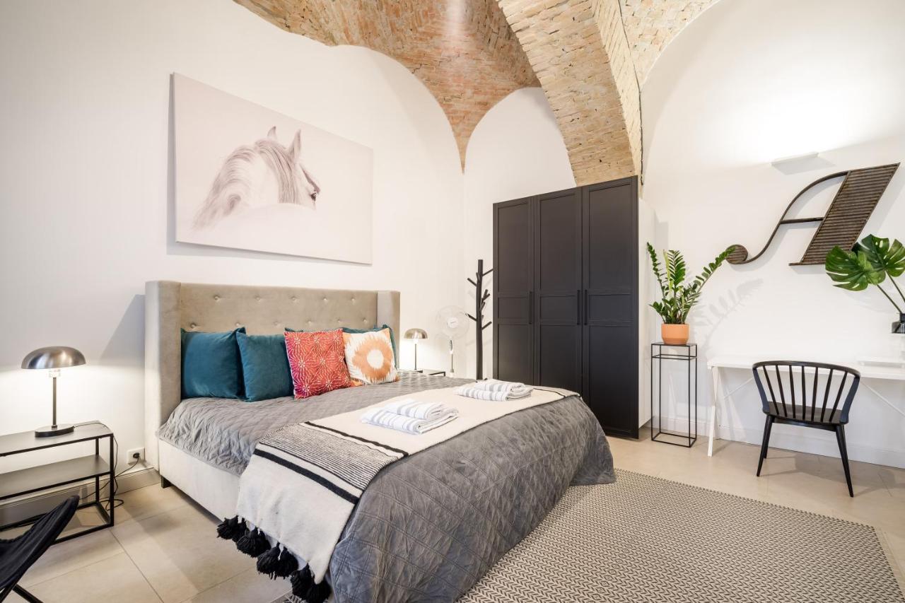 Urban Stable Luxury Apartments 布达佩斯 外观 照片