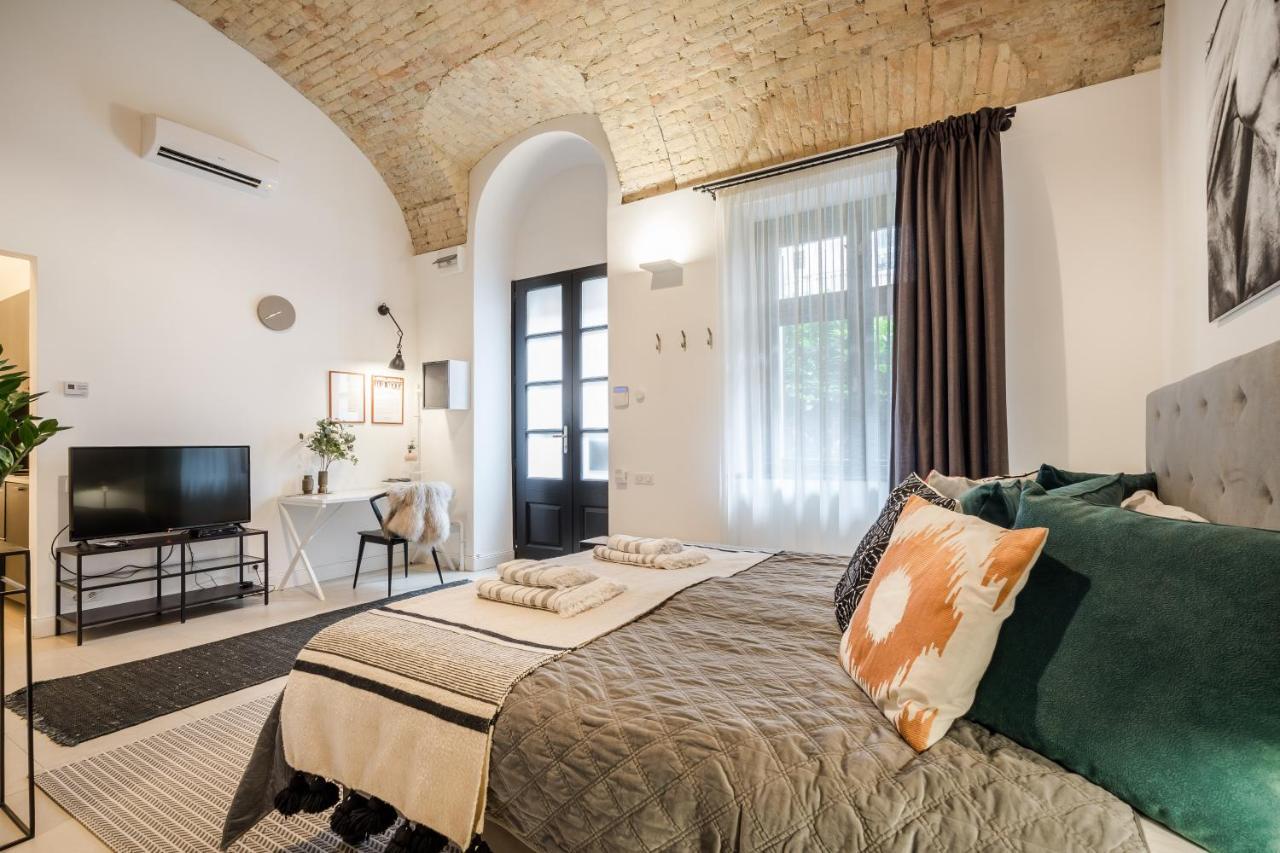Urban Stable Luxury Apartments 布达佩斯 外观 照片