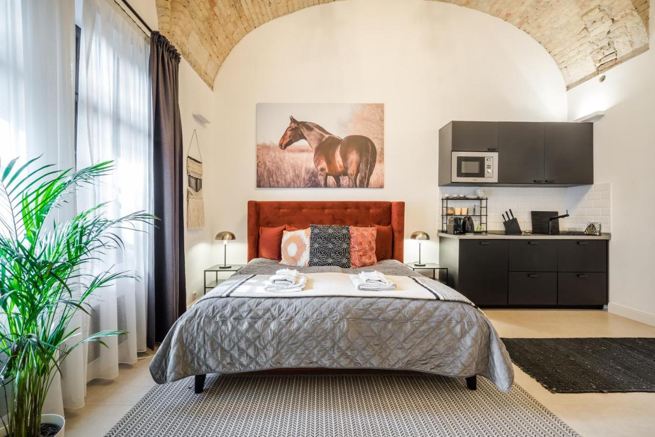 Urban Stable Luxury Apartments 布达佩斯 外观 照片