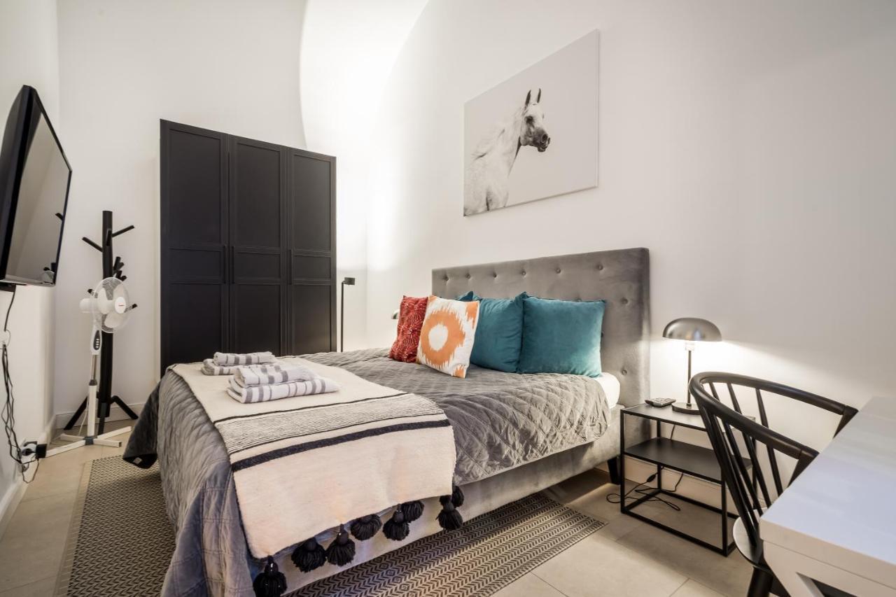 Urban Stable Luxury Apartments 布达佩斯 外观 照片