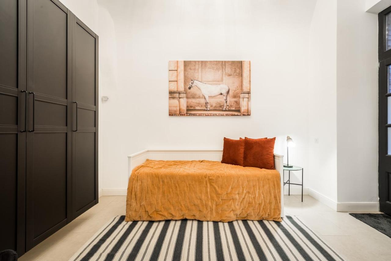 Urban Stable Luxury Apartments 布达佩斯 外观 照片